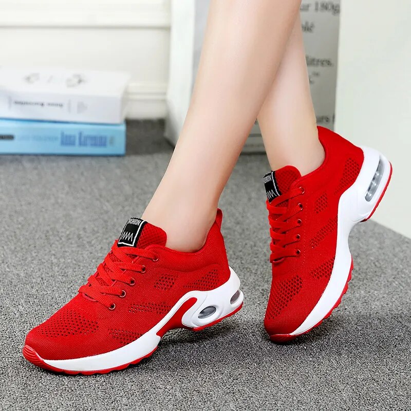 Sport Shoes   Sneakers Light