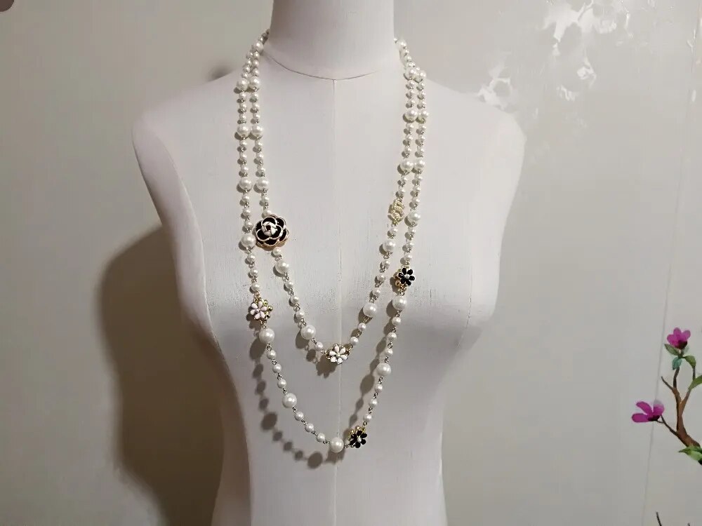 Long Simulated Pearl Necklace Pendant