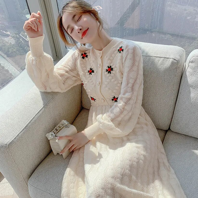 Embroidery Long Sleeve Dress